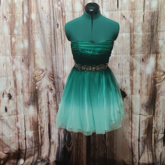 B Darlin | Dresses | Size 56 Strapless B Darlin Green Tulle Dress | Poshmark